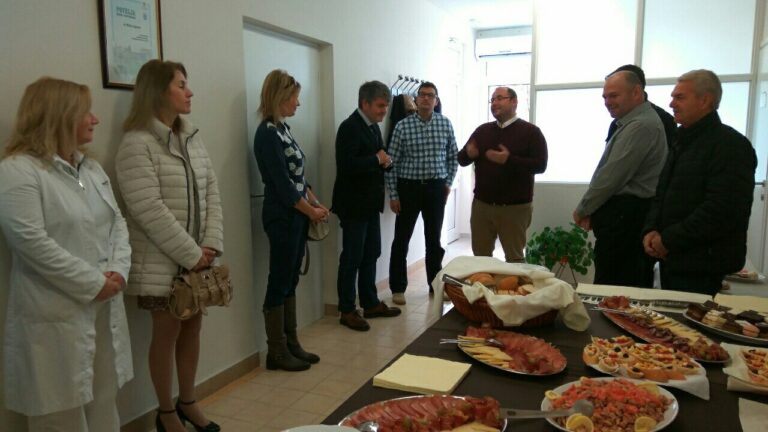 image-0-02-05-10bfa346e7a559678c22067b13600483d328ca307681f461a0f86ecb05c23390-V